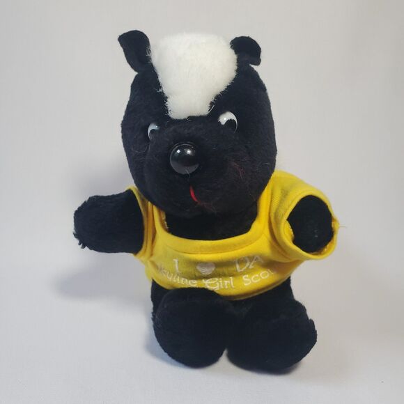 Vintage Skunk Plush Removable Shirt Girl Scouts Virginia - Picture 1 of 3